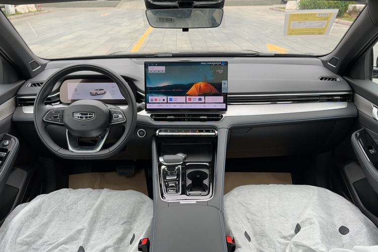 Used Geely Auto Preface 2026 Model Oriental Yao 1.5TD Fuyao Edition Interior 1