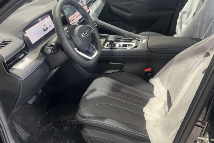 Used Geely Auto Preface 2026 Model Oriental Yao 1.5TD Fuyao Edition Interior 1