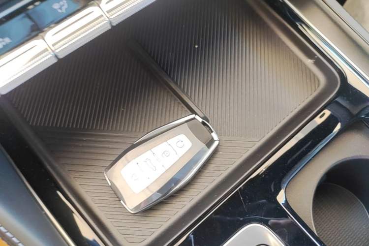 Used Geely Auto Preface 2026 Model Oriental Yao 1.5TD Fuyao Edition Interior 1