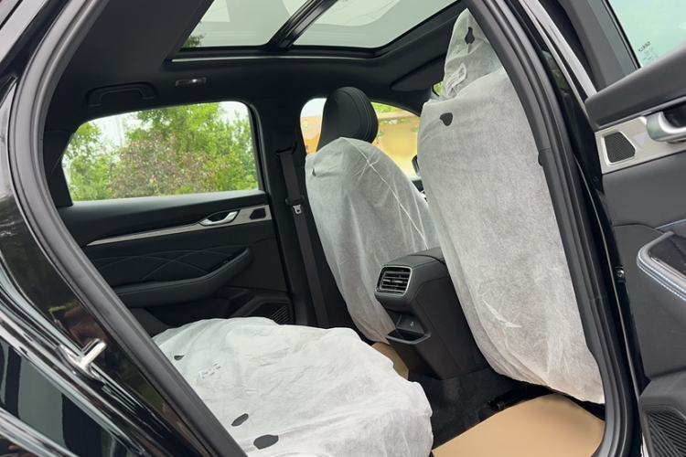 Used Geely Auto Preface 2026 Model Oriental Yao 1.5TD Fuyao Edition Interior 3