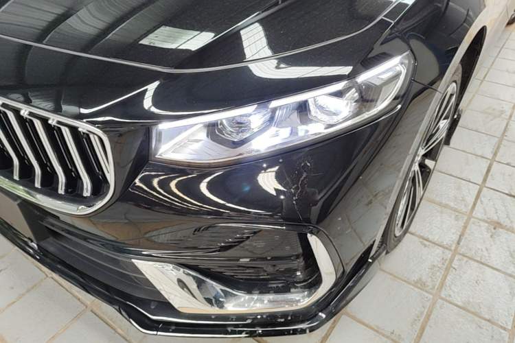 Used Geely Auto Preface 2026 Model Oriental Yao 1.5TD Kunlun Edition Left Front Headlight