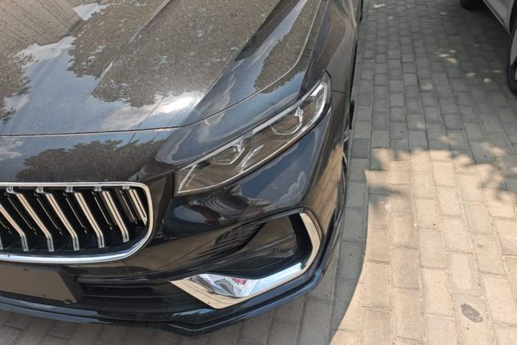 Used Geely Auto Preface 2026 Model Oriental Yao 1.5TD Kunlun Edition Left Front Headlight