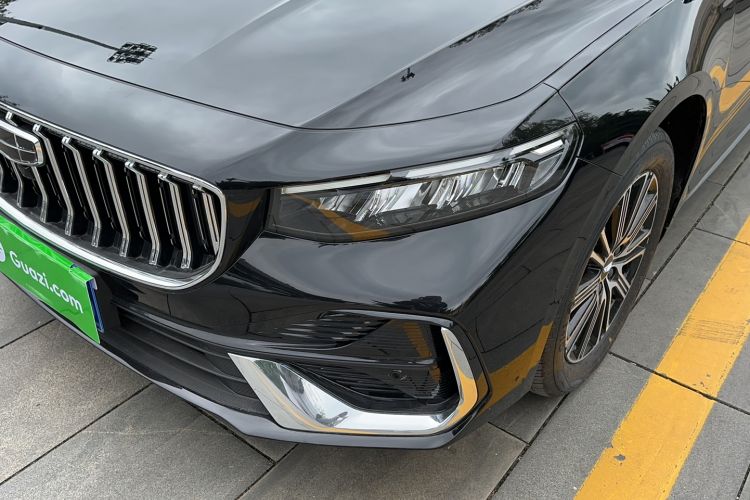 Used Geely Auto Preface 2026 Model Oriental Yao 1.5TD Fuyao Edition Left Front Headlight