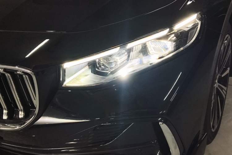 Used Geely Auto Preface 2026 Model Oriental Yao 1.5TD Kunlun Edition Left Front Headlight