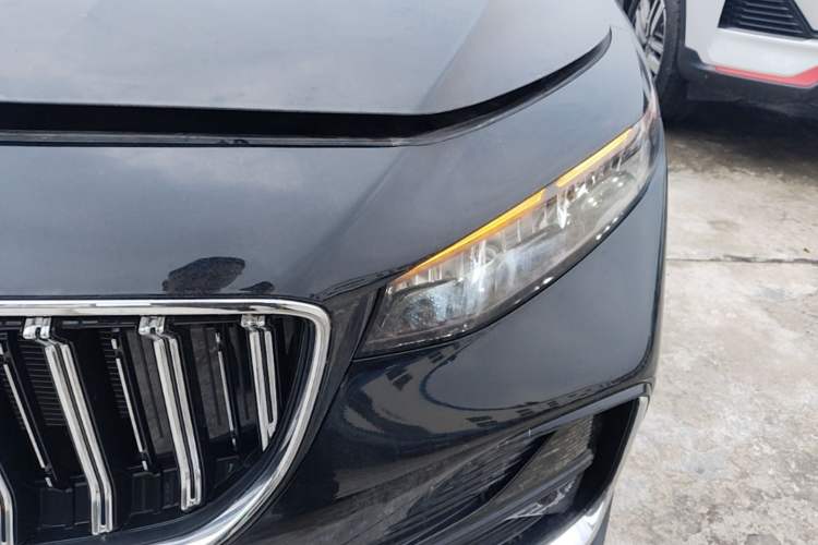 Used Geely Auto Preface 2026 Model Oriental Yao 1.5TD Fuyao Edition Left Front Headlight