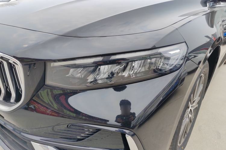 Used Geely Auto Preface 2026 Model Oriental Yao 1.5TD Fuyao Edition Left Front Headlight