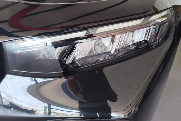 Used Geely Auto Preface 2026 Model Oriental Yao 1.5TD Fuyao Edition Left Front Headlight