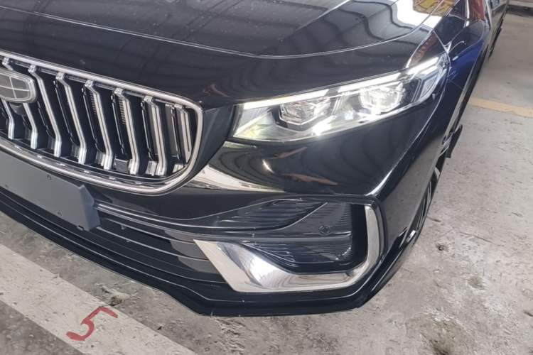 Used Geely Auto Preface 2026 Model Oriental Yao 2.0TD Lanxing Edition Left Front Headlight
