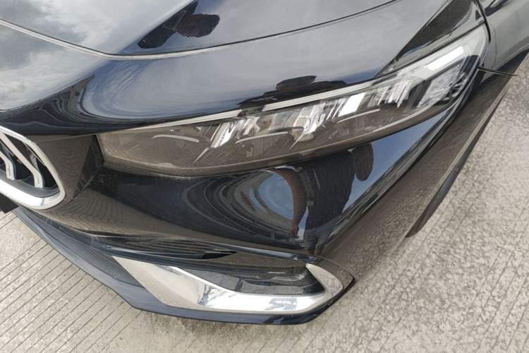 Used Geely Auto Preface 2026 Model Oriental Yao 1.5TD Fuyao Edition Left Front Headlight
