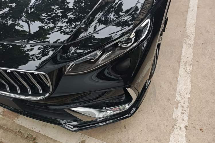 Used Geely Auto Preface 2026 Model Oriental Yao 1.5TD Kunlun Edition Left Front Headlight