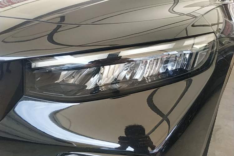 Used Geely Auto Preface 2026 Model Oriental Yao 1.5TD Fuyao Edition Left Front Headlight