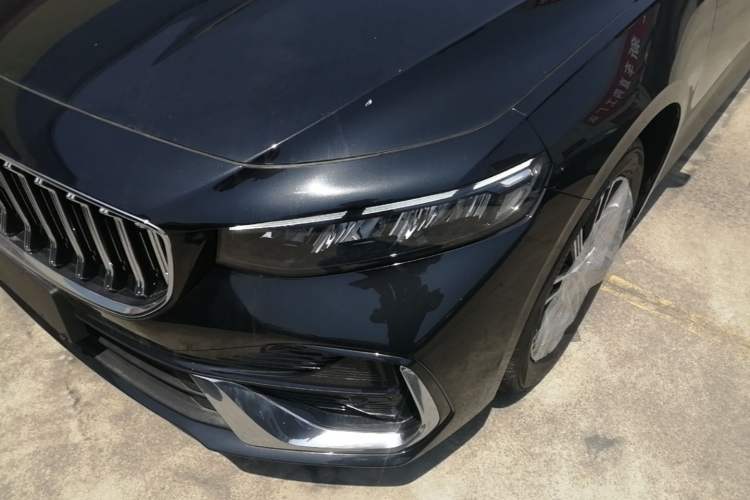 Used Geely Auto Preface 2026 Model Oriental Yao 1.5TD Fuyao Edition Left Front Headlight