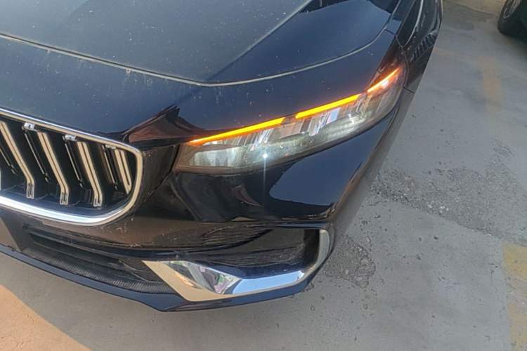 Used Geely Auto Preface 2026 Model Oriental Yao 1.5TD Fuyao Edition Left Front Headlight