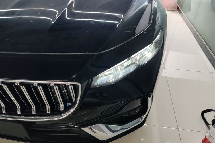 Used Geely Auto Preface 2026 Model Oriental Yao 1.5TD Fuyao Edition Left Front Headlight