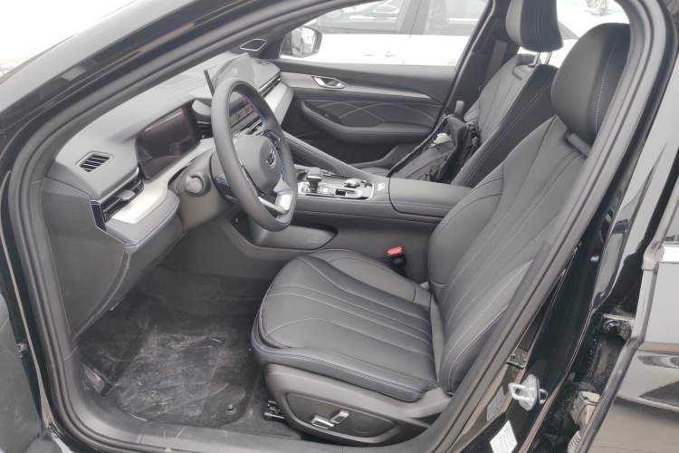 Used Geely Auto Preface 2026 Model Oriental Yao 1.5TD Fuyao Edition Left Front Seat