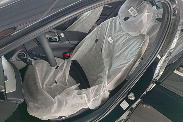 Used Geely Auto Preface 2026 Model Oriental Yao 1.5TD Fuyao Edition Left Front Seat