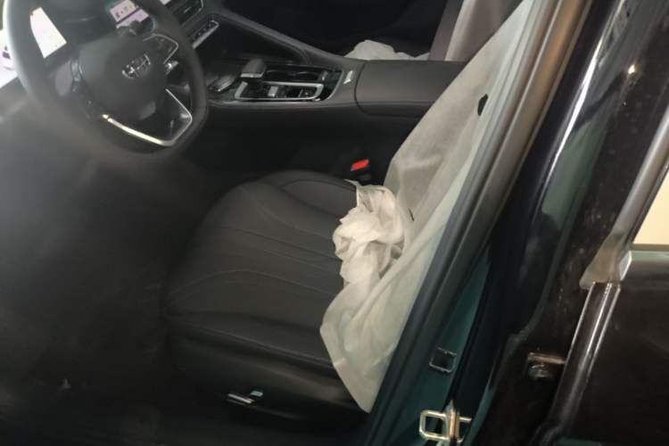 Used Geely Auto Preface 2026 Model Oriental Yao 1.5TD Fuyao Edition Left Front Seat