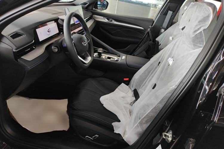 Used Geely Auto Preface 2026 Model Oriental Yao 1.5TD Fuyao Edition Left Front Seat