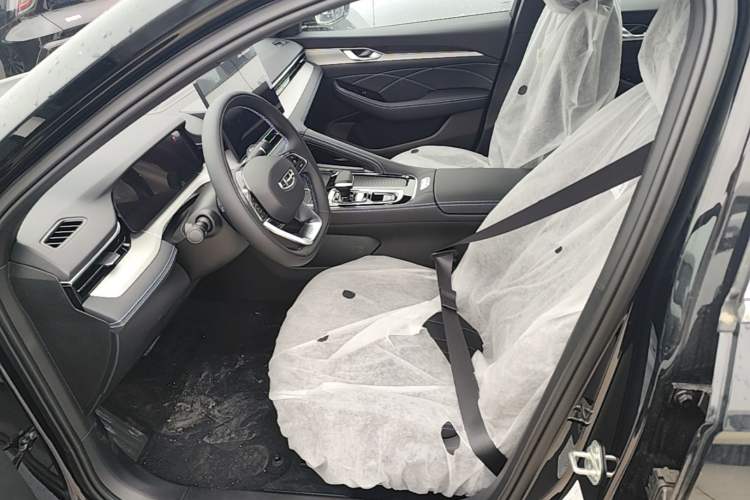Used Geely Auto Preface 2026 Model Oriental Yao 1.5TD Kunlun Edition Left Front Seat