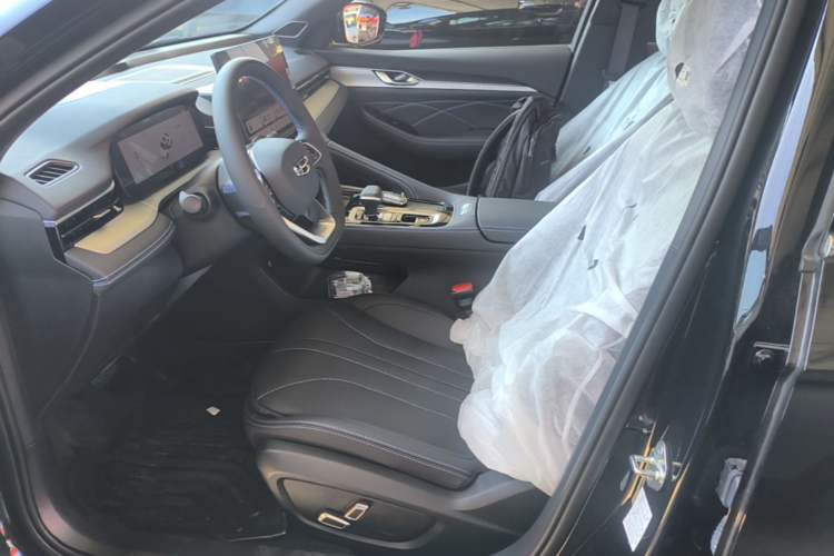 Used Geely Auto Preface 2026 Model Oriental Yao 1.5TD Fuyao Edition Left Front Seat