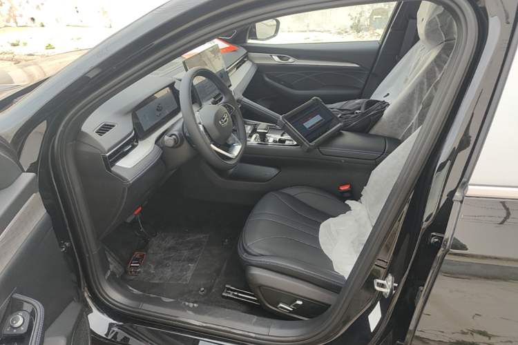 Used Geely Auto Preface 2026 Model Oriental Yao 1.5TD Kunlun Edition Left Front Seat