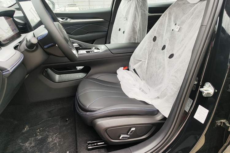 Used Geely Auto Preface 2026 Model Oriental Yao 1.5TD Fuyao Edition Left Front Seat