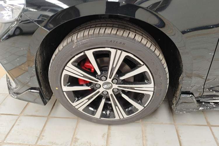 Used Geely Auto Preface 2026 Model Oriental Yao 1.5TD Kunlun Edition Left Front Wheel Hub