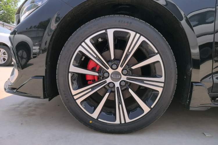 Used Geely Auto Preface 2026 Model Oriental Yao 1.5TD Kunlun Edition Left Front Wheel Hub