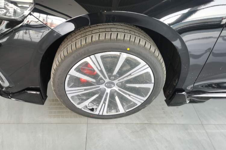 Used Geely Auto Preface 2026 Model Oriental Yao 1.5TD Kunlun Edition Left Front Wheel Hub