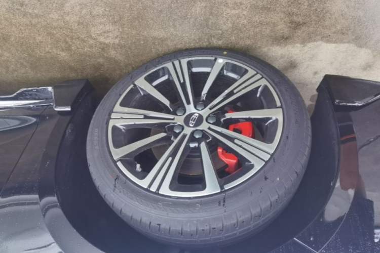 Used Geely Auto Preface 2026 Model Oriental Yao 1.5TD Kunlun Edition Left Front Wheel Hub
