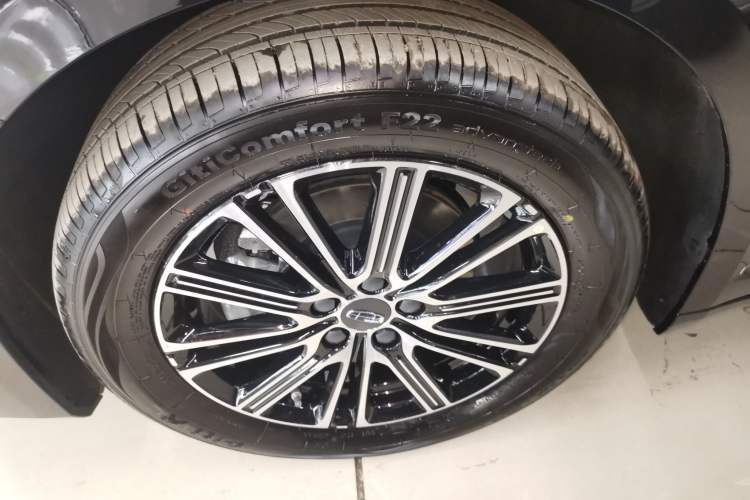 Used Geely Auto Preface 2026 Model Oriental Yao 1.5TD Fuyao Edition Left Front Wheel Hub