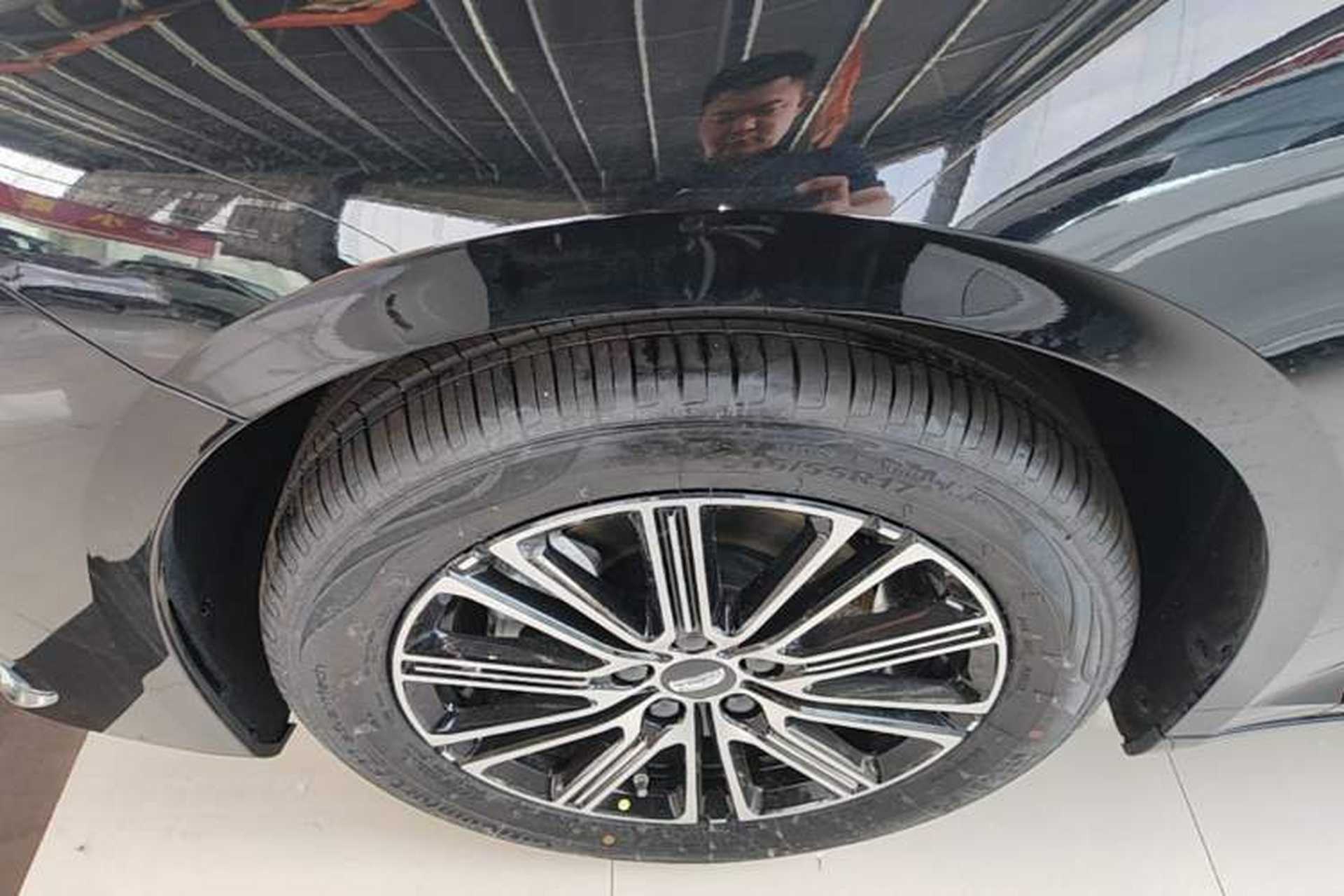 Used Geely Auto Preface 2026 Model Oriental Yao 1.5TD Fuyao Edition Left Front Wheel Hub