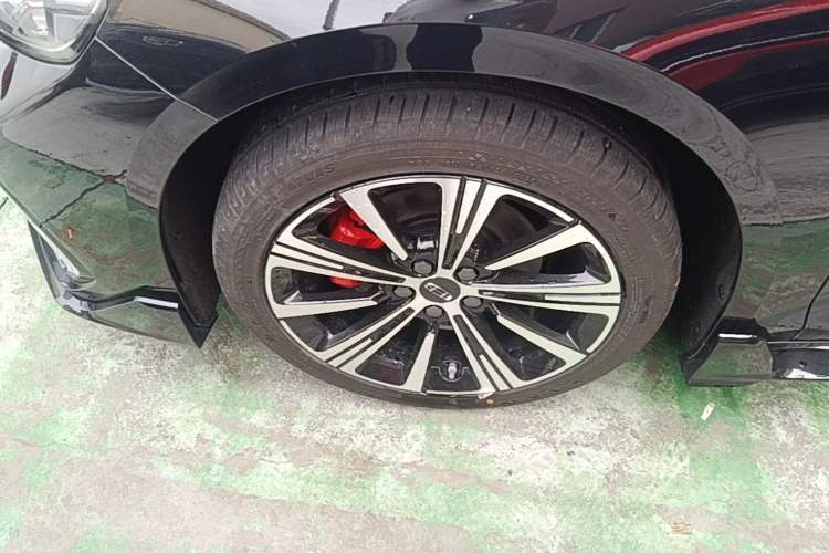 Used Geely Auto Preface 2026 Model Oriental Yao 1.5TD Kunlun Edition Left Front Wheel Hub