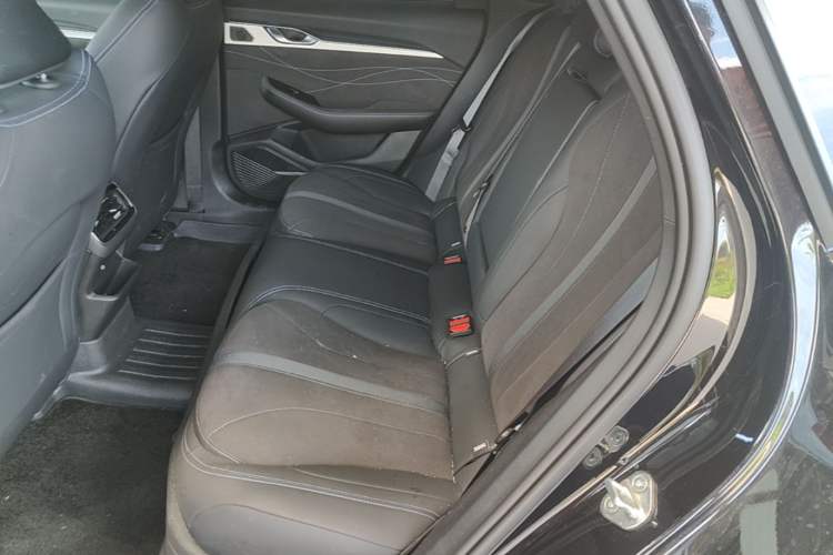 Used Geely Auto Preface 2026 Model Oriental Yao 2.0TD Xiaohan Edition Left Rear Seat