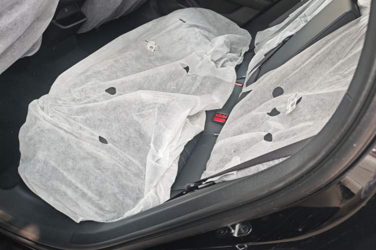 Used Geely Auto Preface 2026 Model Oriental Yao 1.5TD Kunlun Edition Left Rear Seat