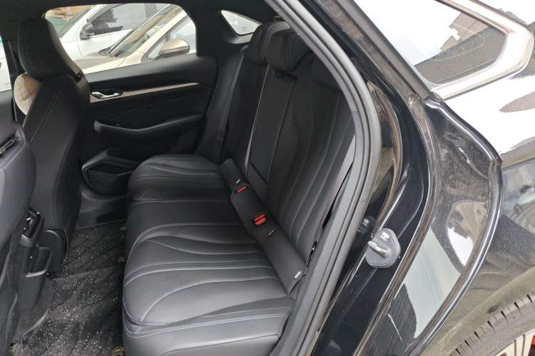 Used Geely Auto Preface 2026 Model Oriental Yao 1.5TD Kunlun Edition Left Rear Seat