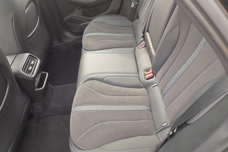 Used Geely Auto Preface 2026 Model Oriental Yao 2.0TD Xiaohan Edition Left Rear Seat