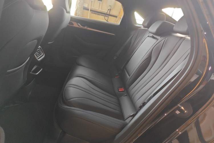 Used Geely Auto Preface 2026 Model Oriental Yao 1.5TD Kunlun Edition Left Rear Seat