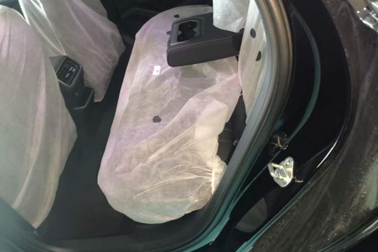 Used Geely Auto Preface 2026 Model Oriental Yao 1.5TD Fuyao Edition Left Rear Seat
