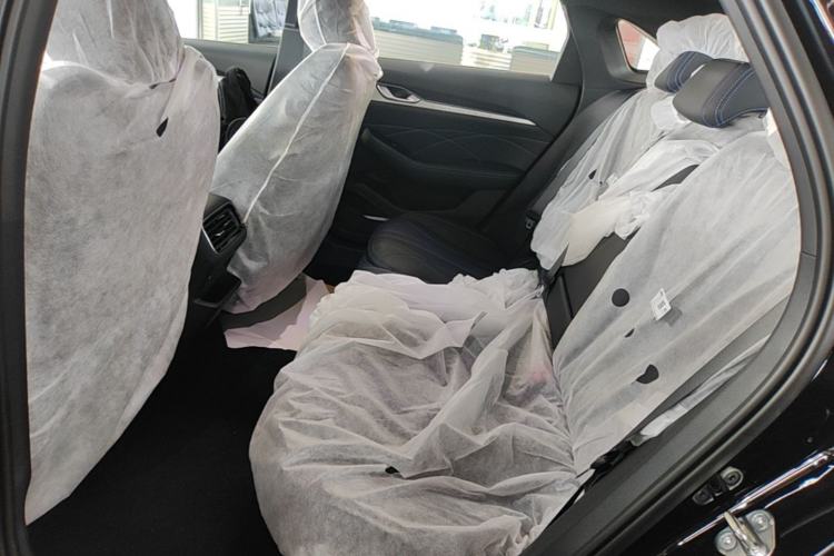 Used Geely Auto Preface 2026 Model Oriental Yao 1.5TD Fuyao Edition Left Rear Seat