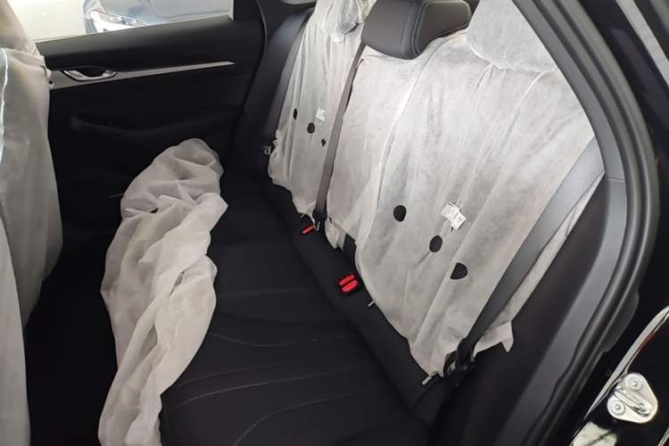 Used Geely Auto Preface 2026 Model Oriental Yao 1.5TD Fuyao Edition Left Rear Seat