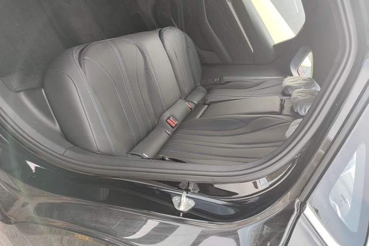 Used Geely Auto Preface 2026 Model Oriental Yao 1.5TD Fuyao Edition Left Rear Seat
