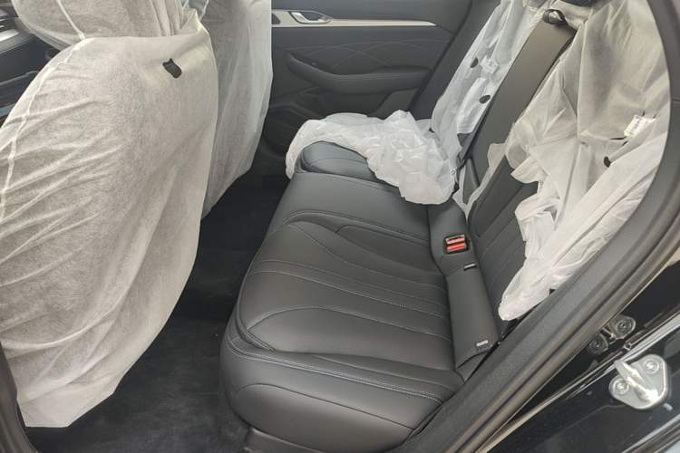 Used Geely Auto Preface 2026 Model Oriental Yao 1.5TD Kunlun Edition Left Rear Seat