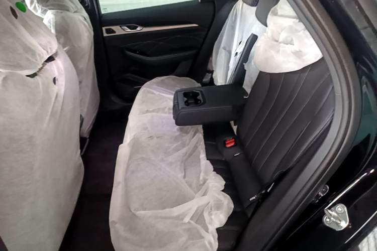 Used Geely Auto Preface 2026 Model Oriental Yao 1.5TD Kunlun Edition Left Rear Seat