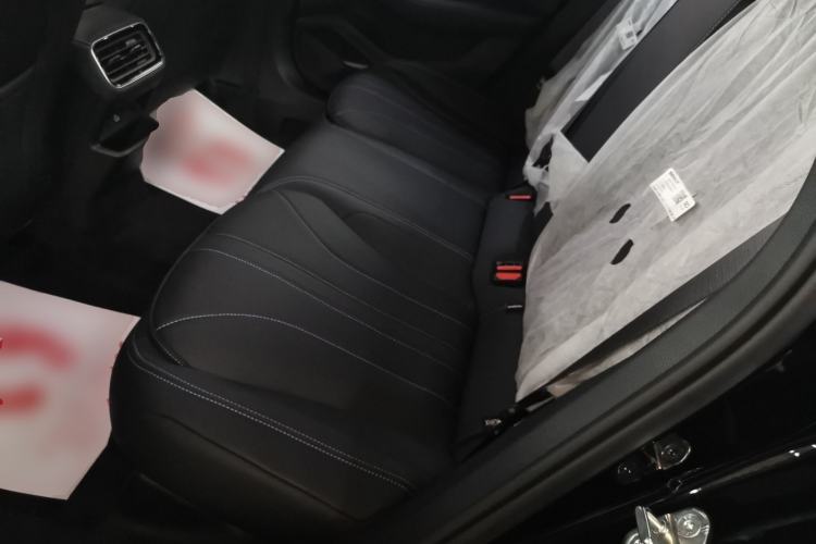 Used Geely Auto Preface 2026 Model Oriental Yao 1.5TD Fuyao Edition Left Rear Seat