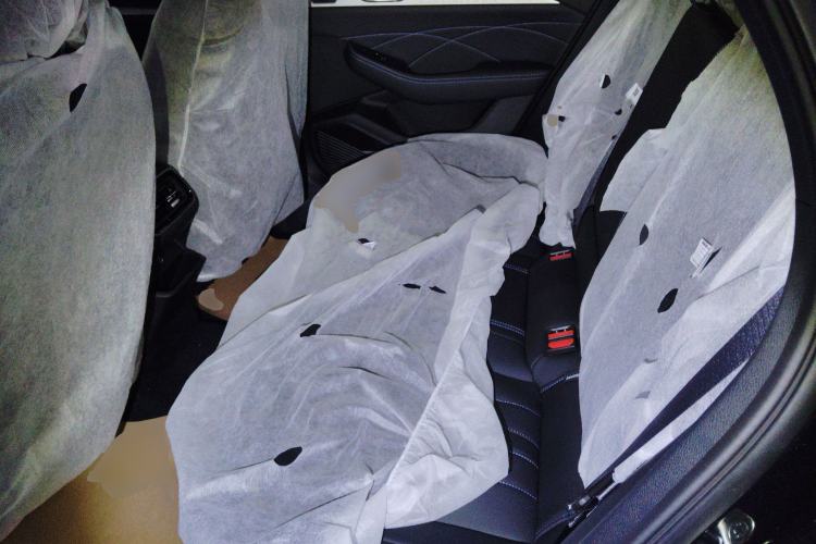 Used Geely Auto Preface 2026 Model Oriental Yao 1.5TD Fuyao Edition Left Rear Seat