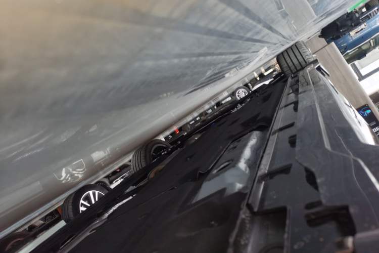 Used Geely Auto Preface 2026 Model Oriental Yao 1.5TD Kunlun Edition Left Side Sill