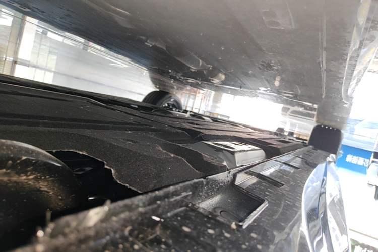 Used Geely Auto Preface 2026 Model Oriental Yao 1.5TD Fuyao Edition Left Side Sill