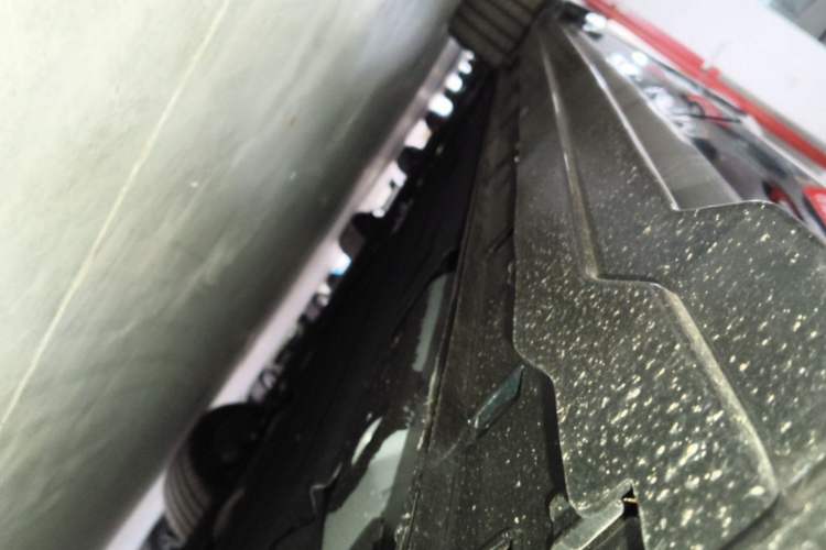 Used Geely Auto Preface 2026 Model Oriental Yao 1.5TD Kunlun Edition Left Side Sill