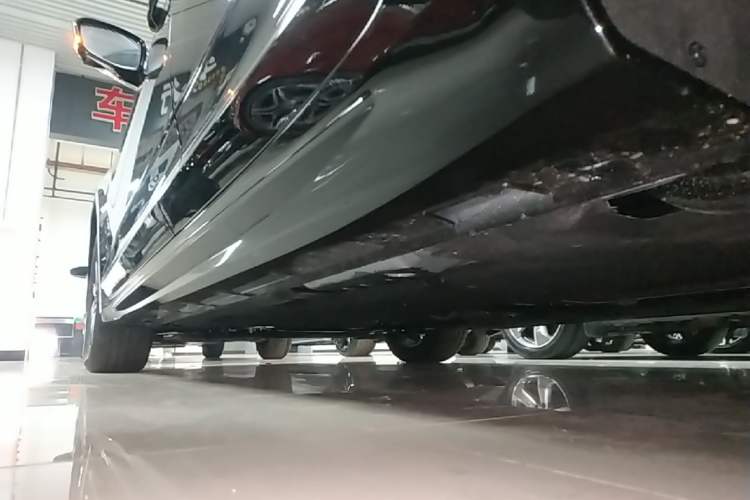 Used Geely Auto Preface 2026 Model Oriental Yao 1.5TD Fuyao Edition Left Side Sill